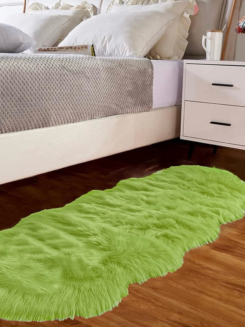 NWOT Goolela Lime Green Faux Sheepskin Rug 2x6 Fluffy Fuzzy Furry Runner